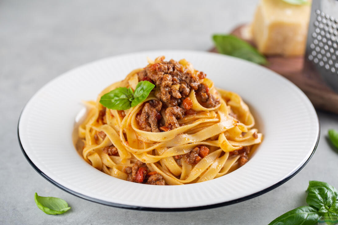 tagliatelle al ragù