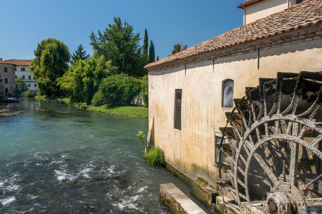 Jeden ze dvou mlýnů sv. Ondřeje na řece Lemene v Portogruaro