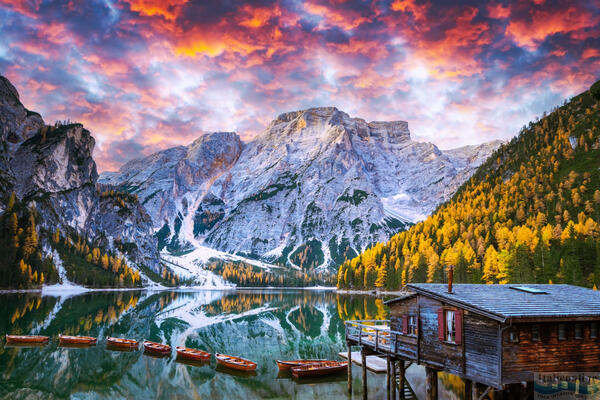 Lago di Braies, zrcadlo nebes