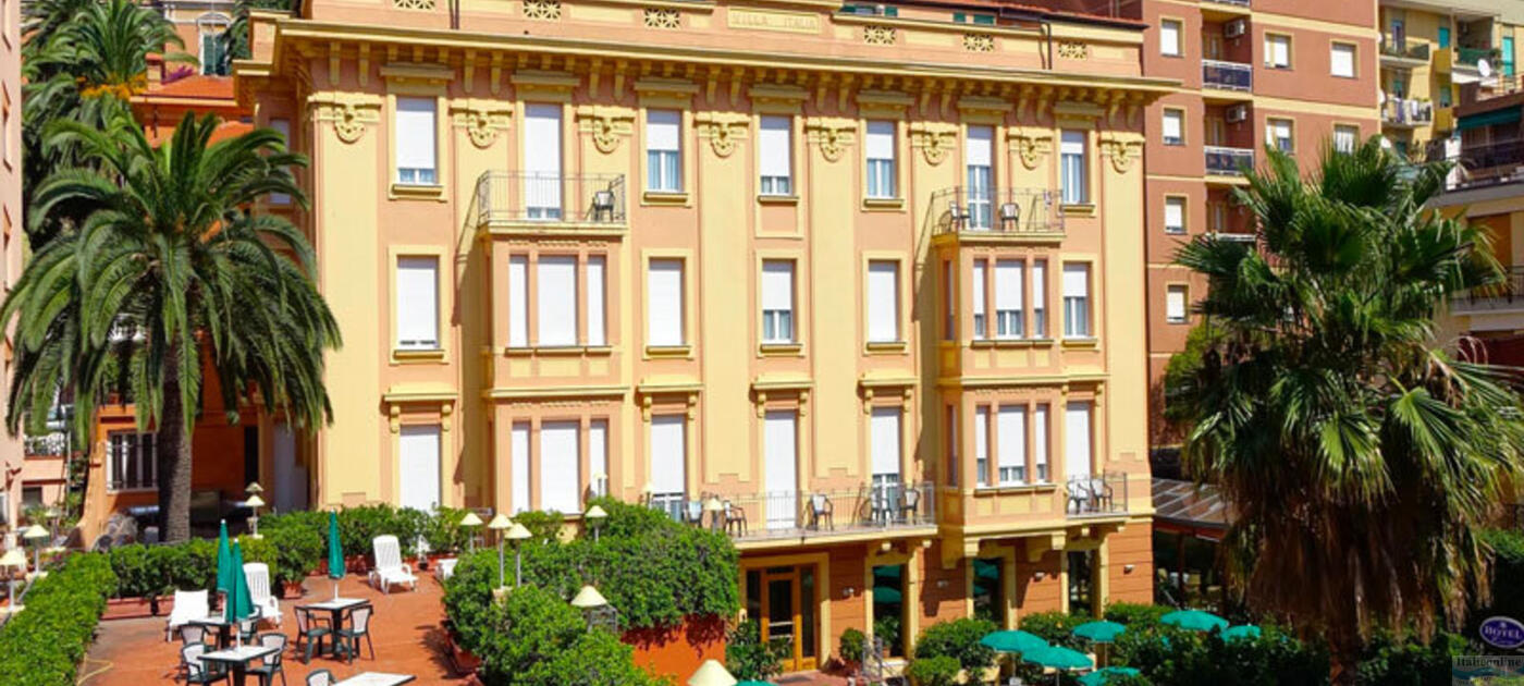 Hotel Careni Villa Italia