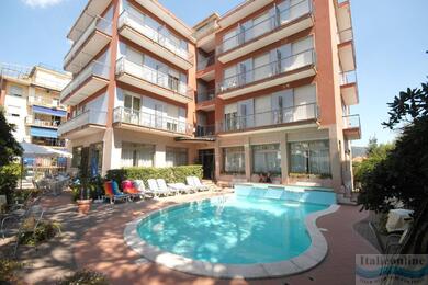 Hotel Kristall Diano Marina