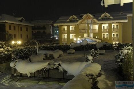 Hotel AlpHoliday Dolomiti Dimaro Folgarida