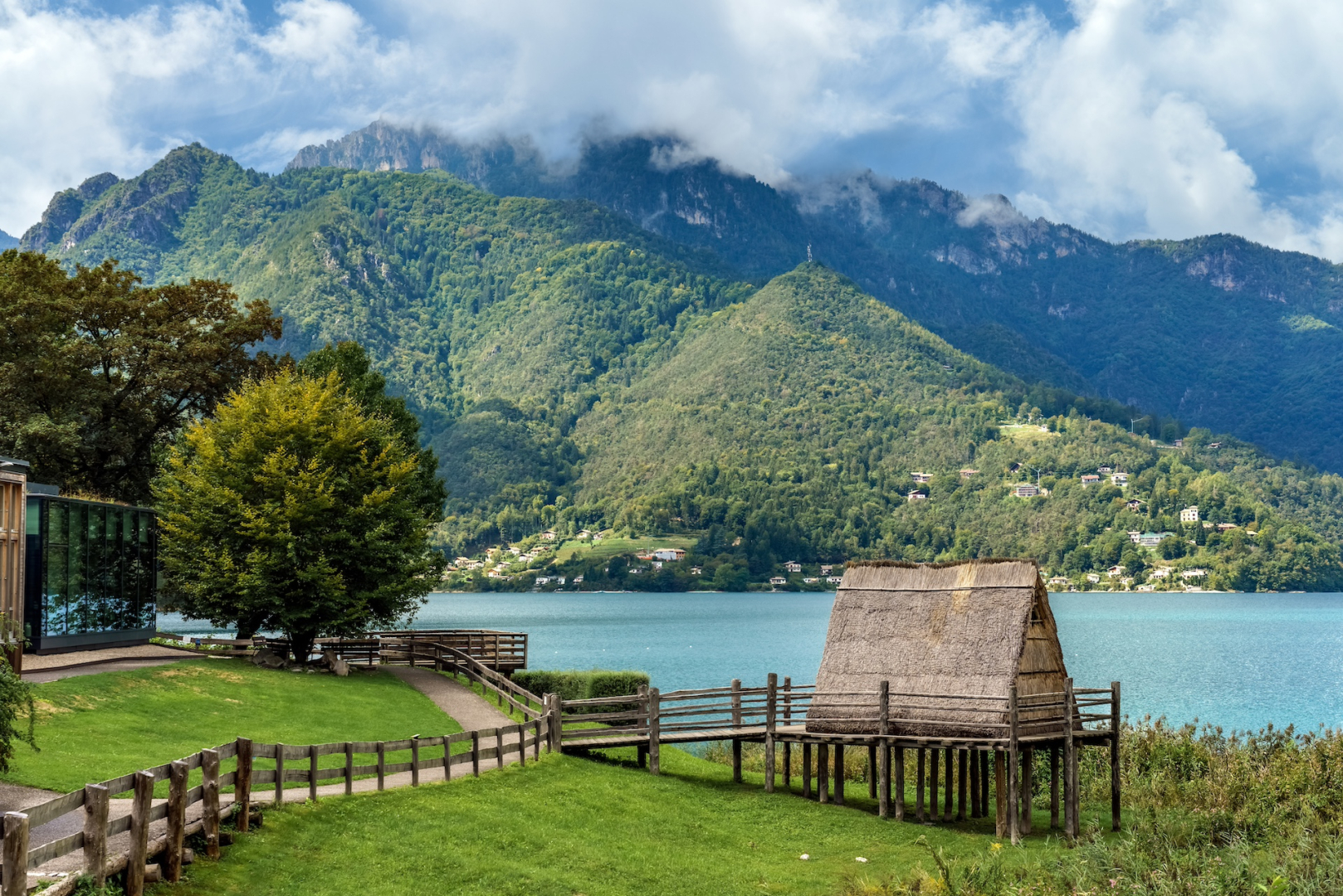 Palafitty na Lago di Ledro